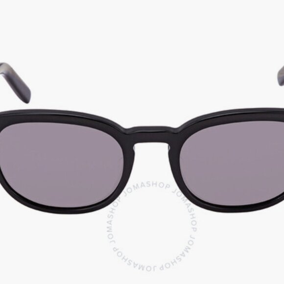 Salvatore Ferragamo SF866S Sunglasses with Original Case, Cloth, and Dust Bag Salvatore Ferragamo SF866S Sunglasses with Original Case  main image 3